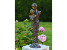 Tuinbeeld brons - beeld Modern Man en vrouw gewaad - Bronzartes