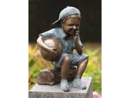 Tuinbeeld - bronzen beeld - Jongen met voetbal - Bronzartes - 36 cm hoog