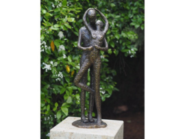 Tuinbeeld - bronzen beeld - Dansend liefdespaar - Bronzartes - 78 cm hoog