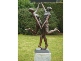 Tuinbeeld - groot bronzen beeld - Modern danspaar - Bronzartes