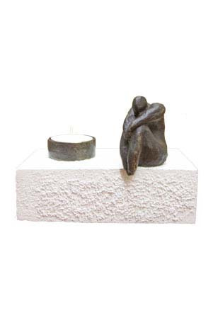 Urn brons - bronzen beeldje - sculptuur - voor altijd in gedachten man - 10 cm hoog - Martinique