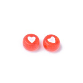 30 stuks letterkralen hartjes rood met witte hartjes 7x4mm