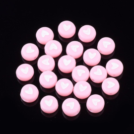 30 stuks letterkralen hartjes roze/wit - als aanvulling voor letterkralen 7x4mm