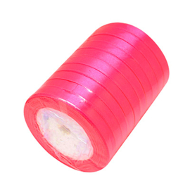 rol met 22.86 meter satijnlint van 10mm breed fel roze - super aanbieding!