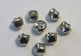 801401/3904- 8 stuks sieraden belletjes 15mm zilverkleur