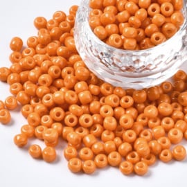 R69- 20gram (180st) glazen baking painted rocailles 4-5mm dark orange