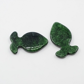 C03- 5 stuks imitation gemstone kunststof kralen vis 34x21x5mm groen