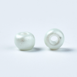 R99- 20gram (180st) glazen baking painted rocailles 4-5mm honeydew
