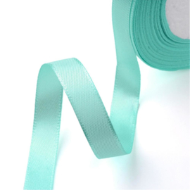 rol met 22.86 meter satijnlint van 10mm breed aqua blauw - super aanbieding!