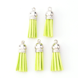 2 stuks kwastjes hangers suede 33mm licht limegroen zilver