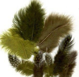 CE800804/2908- 18 stuks marabou & guinea verenmix groen tinten