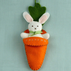 Vilt Pakket - Bunny in Carrot bed