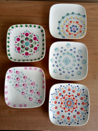 Workshop servies schilderen/Stippen  woensdagavond 25 Juni