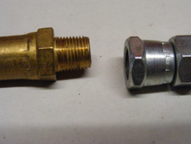Olie Filter Leiding Set.   6 Cilinder motor