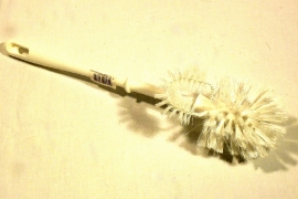 Toiletborstel nylon met randreiniger.