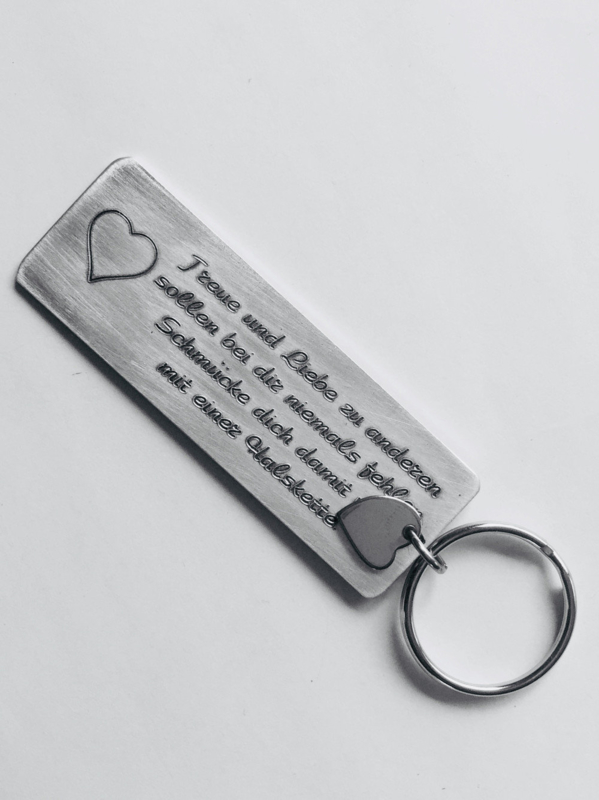 Gepersonaliseerde dogtag met tekst, telefoonnummer, namen, coordinaten, symbolen, rechthoek | Handgemaakte tekst sieraden, gepersonaliseerde armbanden met tekst | Handgemaakte persoonlijke tekst sieraden en stapelringen ...