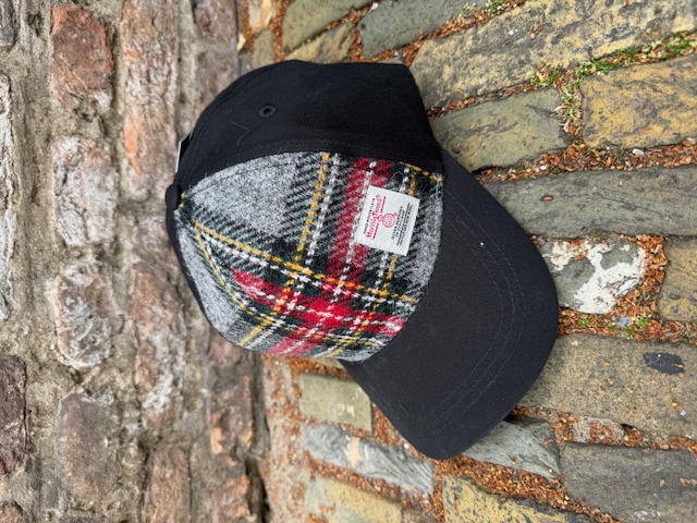 Harris Tweed Baseball cap Grey & Red check