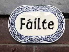 Fáilte naambord blauw