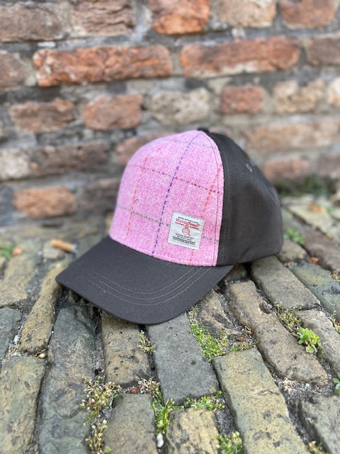 Harris Tweed Baseball cap Bright Pink check