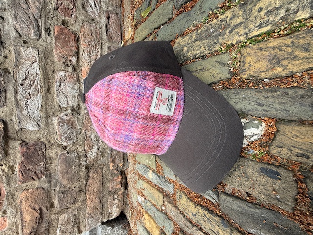 Harris Tweed Baseball cap Pink check