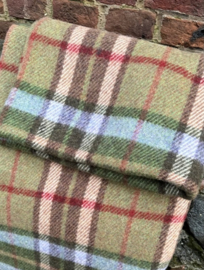 LW186 Ierse deken zacht Groen / Beige en Blauwe ruit