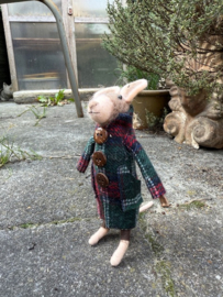 Muis met Duffelse jasje Dark Stewart tartan