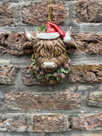 Schotse Hooglander met Kerstmuts en krans