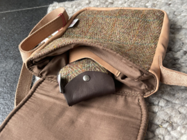 Thistlebag "Moira" in Hunting MacLeod stof van Harris Tweed