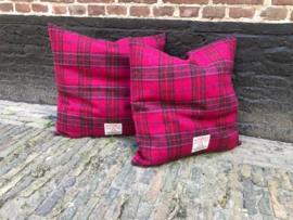 Harris Tweed Fucsia ruitjes