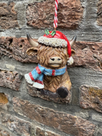 Schotse Hooglander hanger met blauwe sjaal