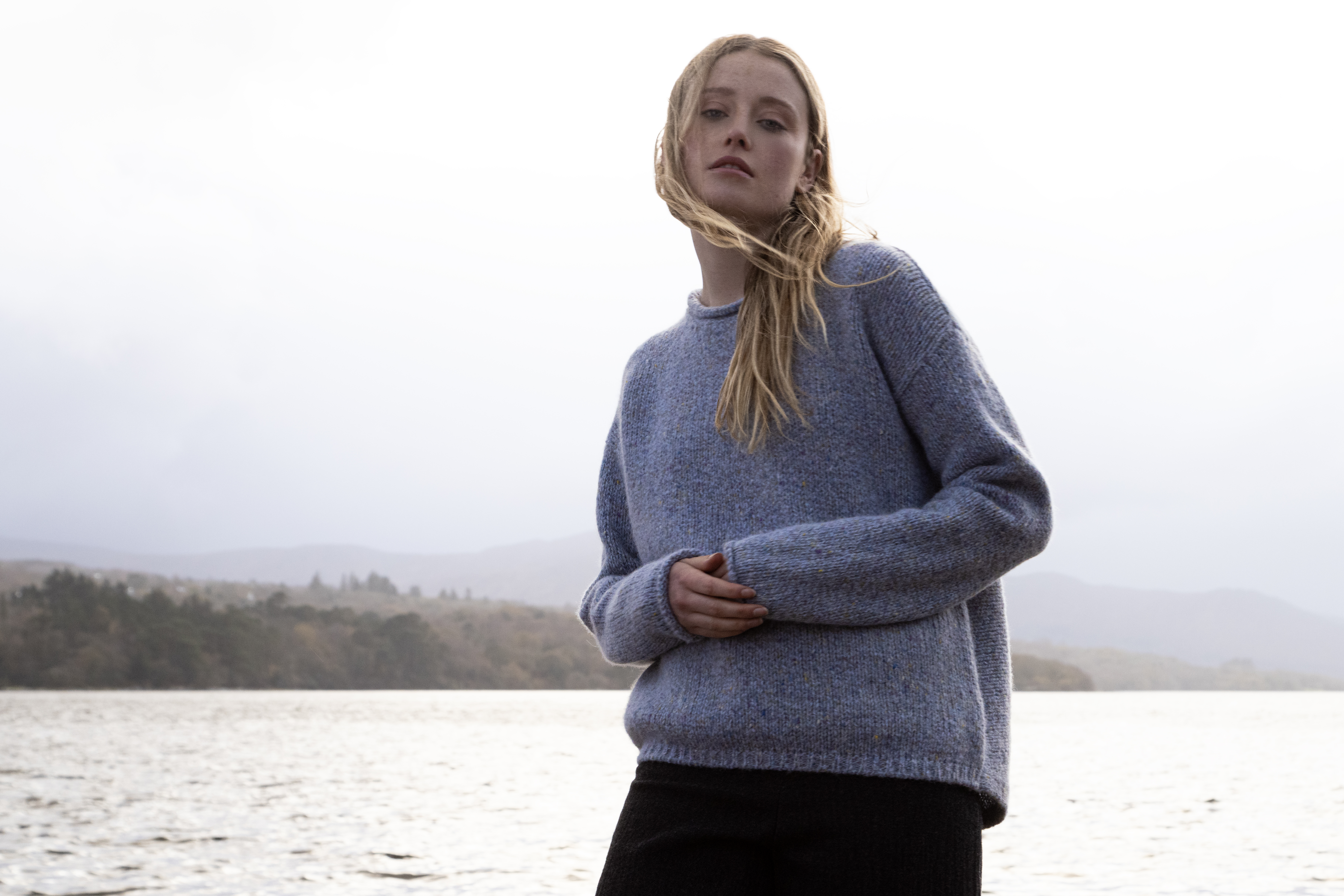 SM105C Roll Neck curved Back in Cornflower