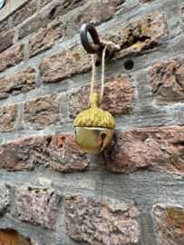 Acorn belletje in goud