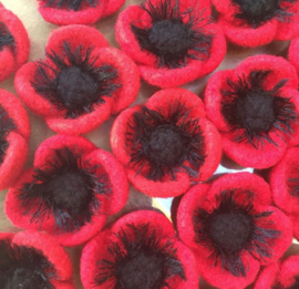 Gevilte Poppy / Klaproos broche