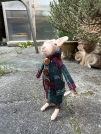 Muis met Duffelse jasje Dark Stewart tartan