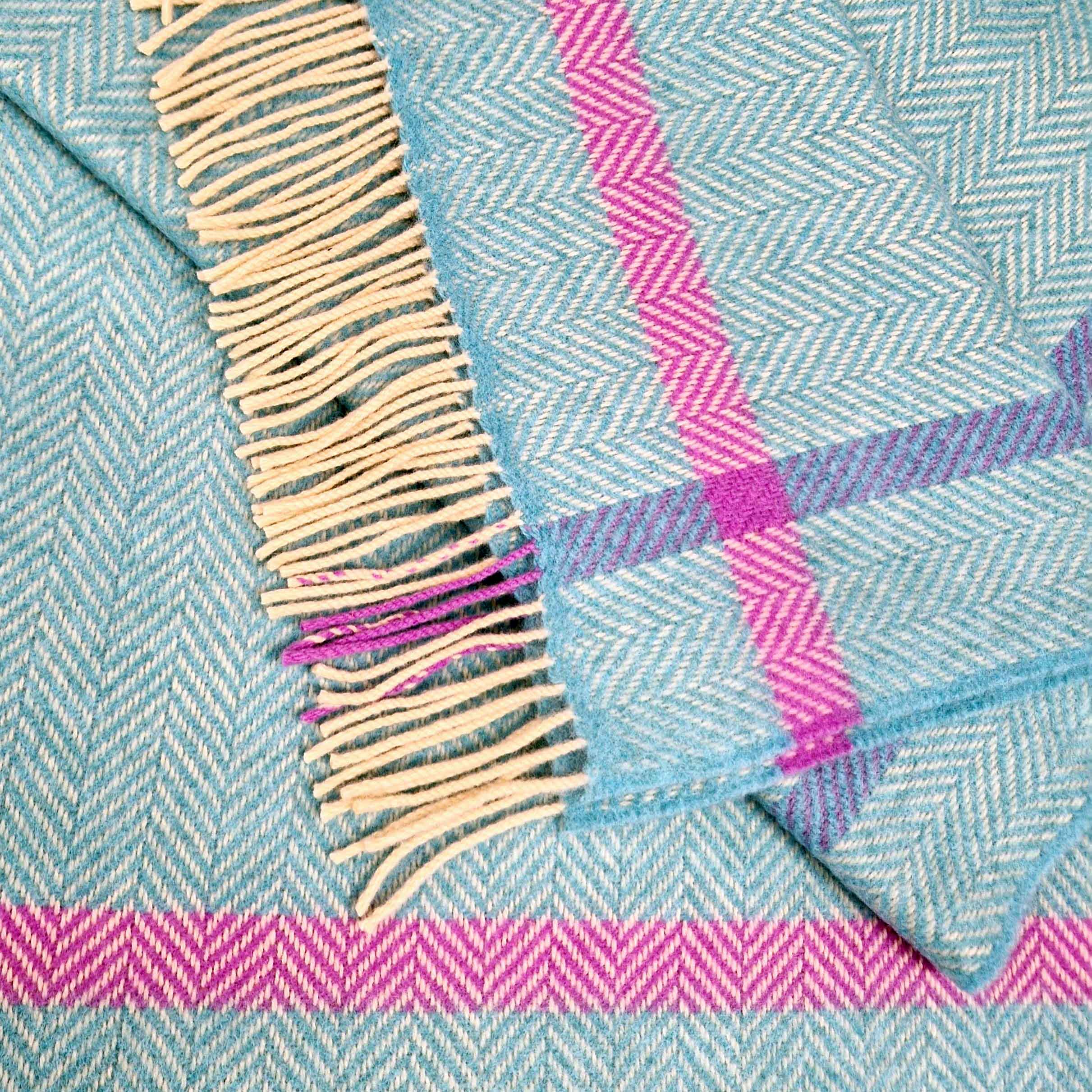 Merino/Cashmere Turquoise met streep Visgraat plaid