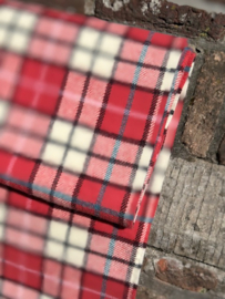 Lavendel geurende plaid "Tomatenrood" geruit