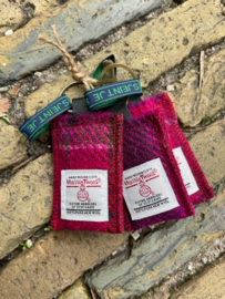 Harris Tweed sleutelhanger Fucsia ruit SMALL