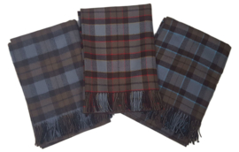 MacKenzie Leoch tartan lambswool deken