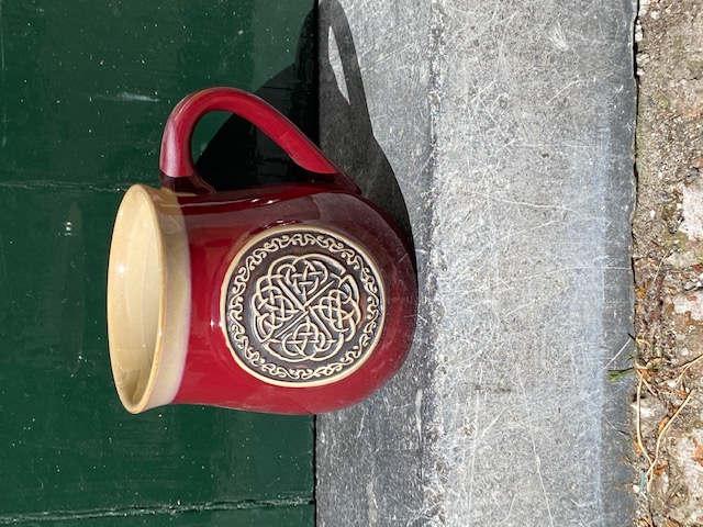 Stoneware beker Celtic Circle Rood