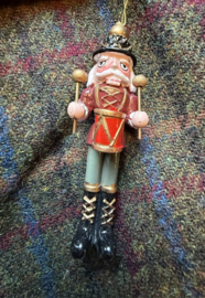 Notenkraker hanger