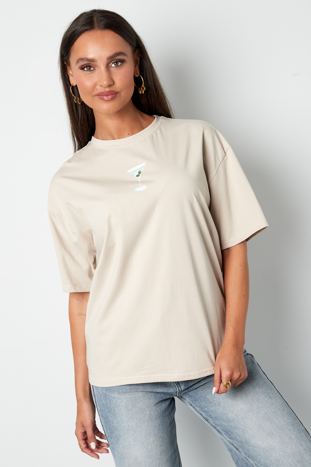 T-shirt The Cocktail Club Tan