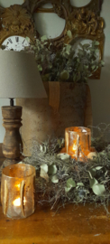 Waxinelichthouder glas met veertjes