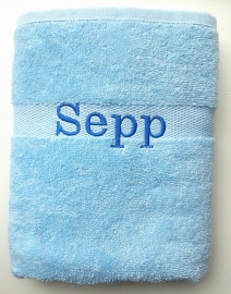 Handdoek met naam Licht Blauw 50x100