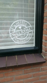 Sticker met naam en huisnummer