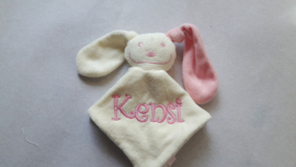 Tutpopje met licht roze oor*