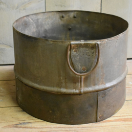 Oude metalen ronde bak roest Varios ø31*21,5 cm