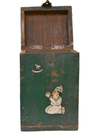 Oud beschilderd kistje  (Evenaar)