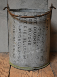 Iron bucket bomb tekst Varios ø17,5*23 cm