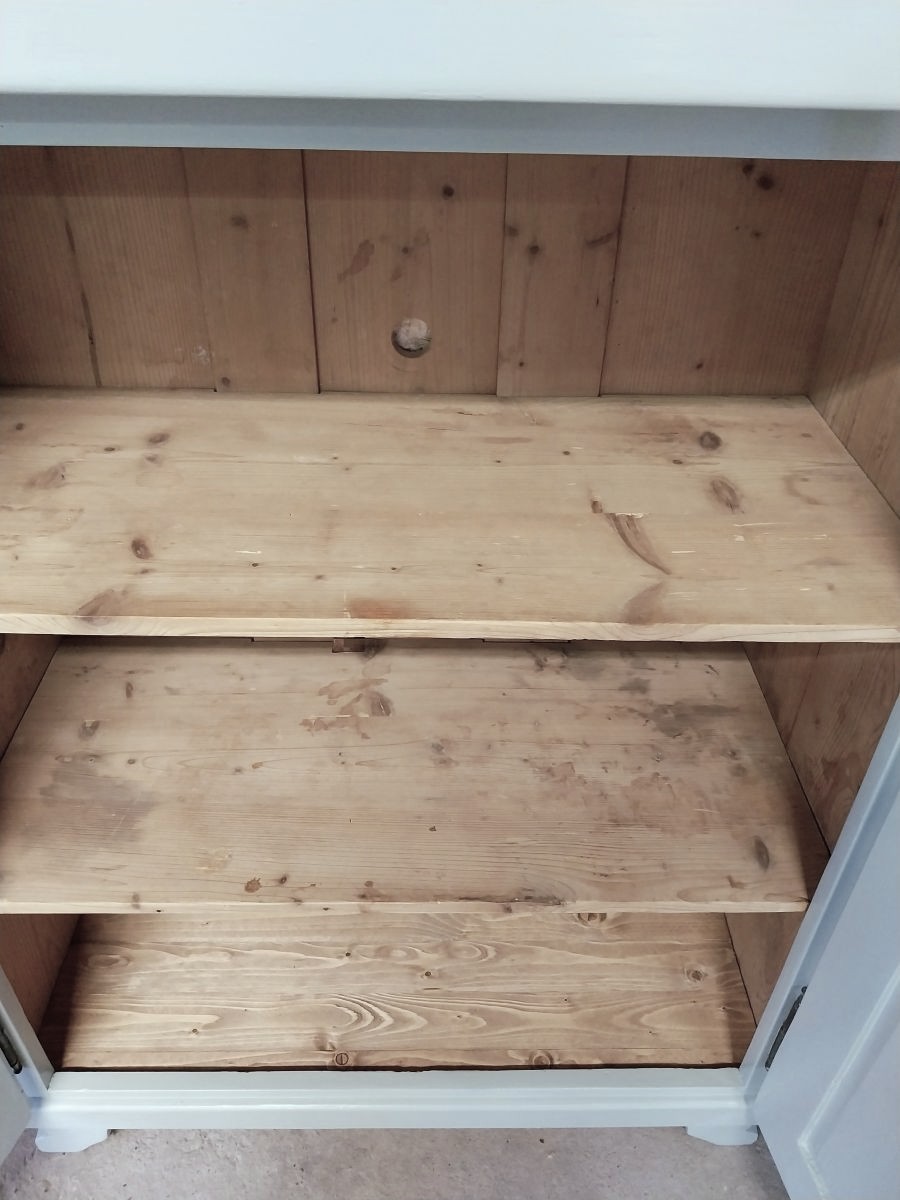 Spekkast zacht grijsgroen / mintgroen 97,5*46,5*143 cm