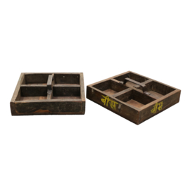 Houten timmermansbak 4 vakken Raw Materials 29*29*9 cm